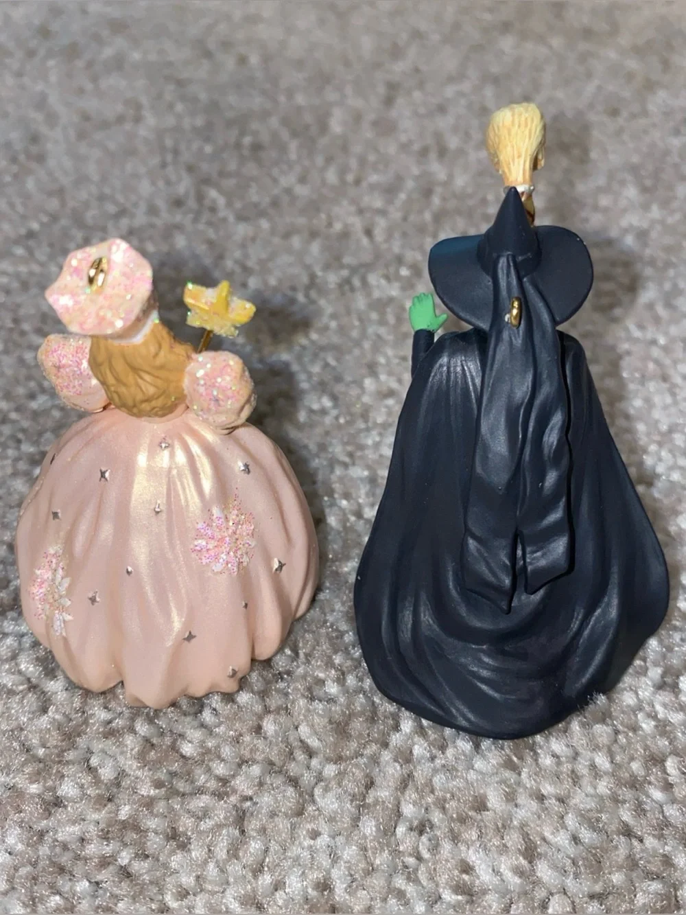 Hallmark Keepsake Ornament Wizard Of Oz Glinda & The Good Wicked Witch 1997